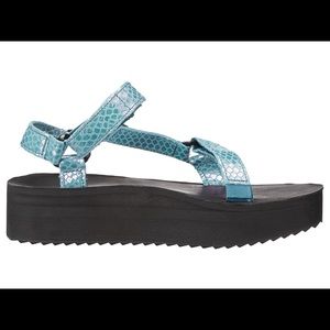 Teva Flatform Universal